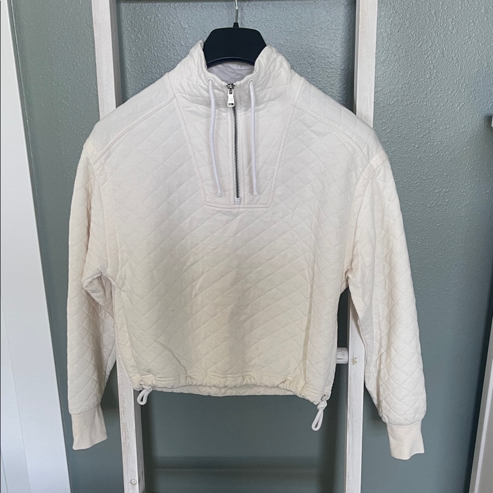 DSG Cream Quilted Sweatshirt